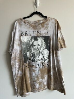 Britney Spears graphic t-shirt oversized tie dye